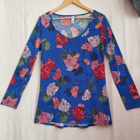 LuLaRoe - Picture 1 of 3
